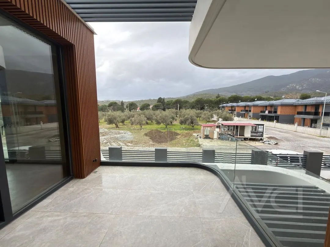 AVCI’DAN 150M2 TABANLI TAM MÜSTAKİL HAVUZLU VİLLA
