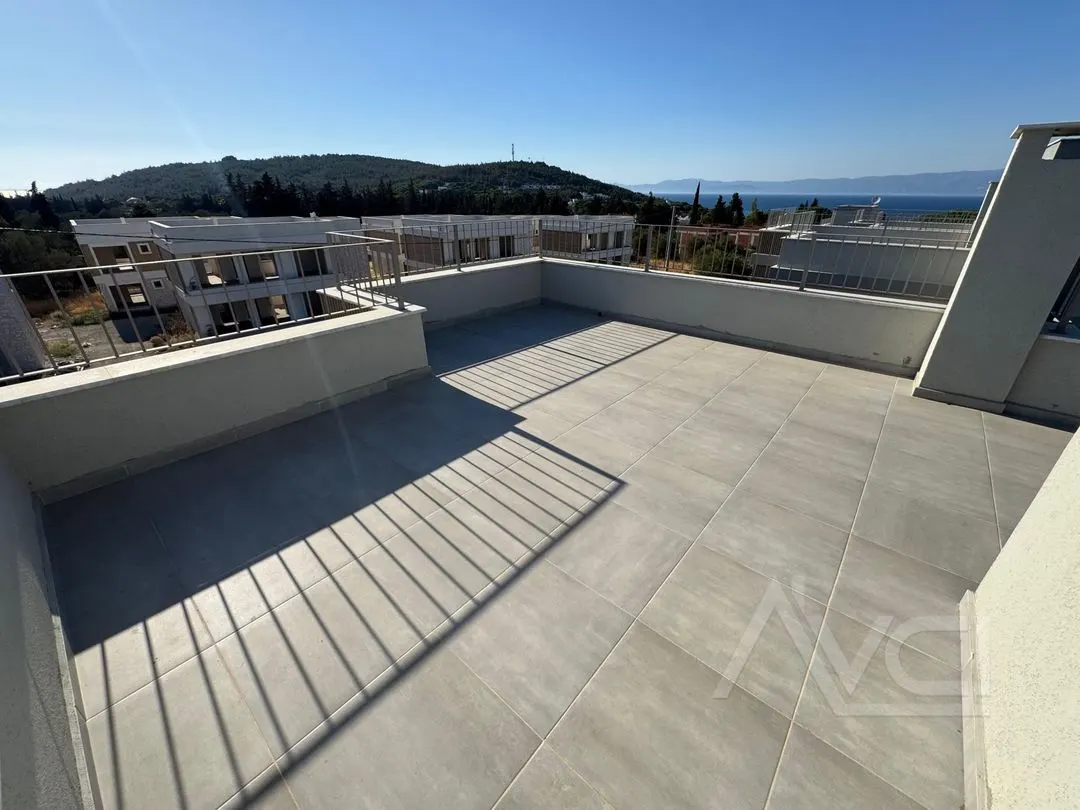 AVCI’DAN 375 M2 ARSALI TAM MÜSTAKİL HAVUZLU VİLLA-DENİZE 400MT