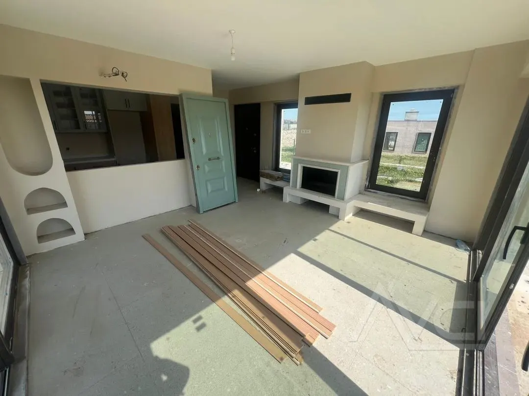 AVCI'DAN 600M2 ARSA TEK KATLI TAŞ 3+1 DENİZ MANZ EN ÖN VİLLA