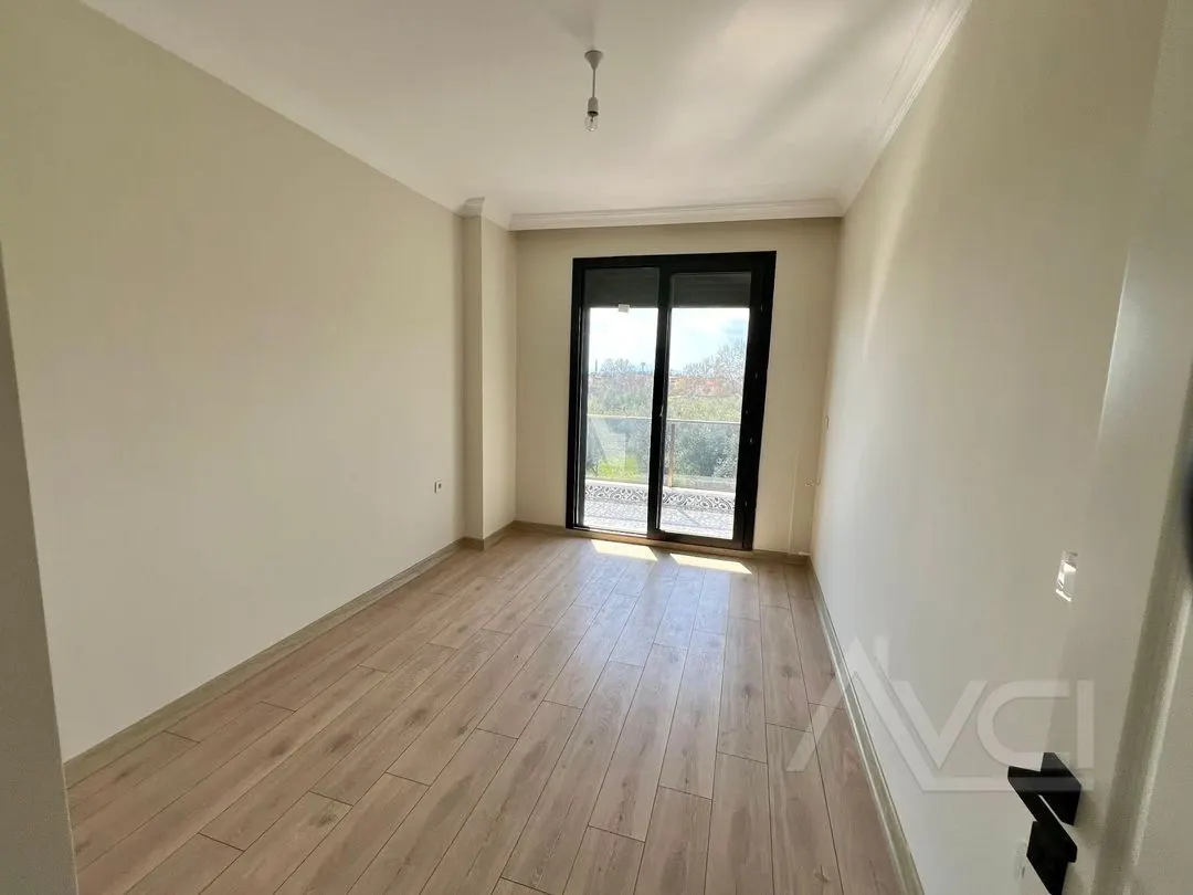 AVCI’DAN GENİŞ BAHÇELİ 3+1 SIFIR VİLLA