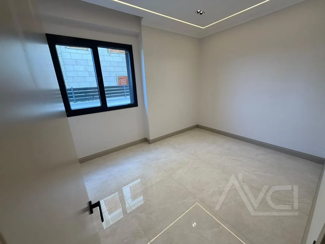 AVCI’DAN FUL DENİZ MANZARALI TAM MÜSTAKİL KAR BEYAZI SATIŞTA