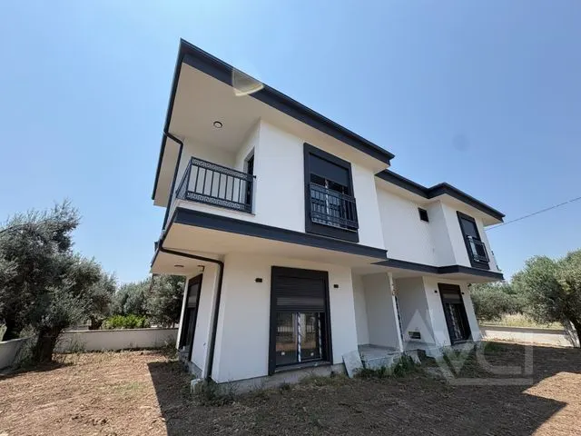 AVCI’DAN KÜÇÜKKUYUDA DOĞA MANZARALI 2+1 VİLLA