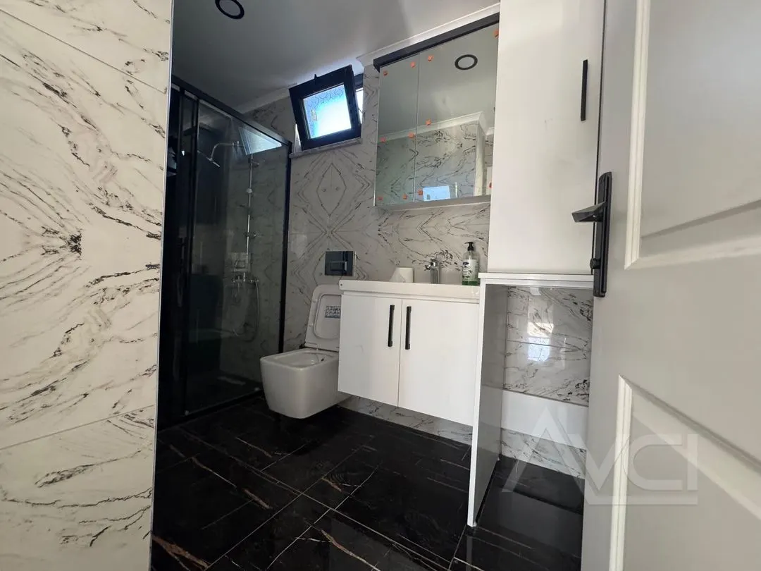 AVCI’DAN MIHLI’DA DENİZE 250MT MÜSTAKİL VİLLA