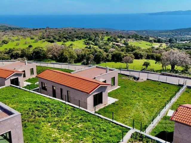 AVCI'DAN 600M2 ARSA TEK KATLI TAŞ 3+1 DENİZ MANZ EN ÖN VİLLA