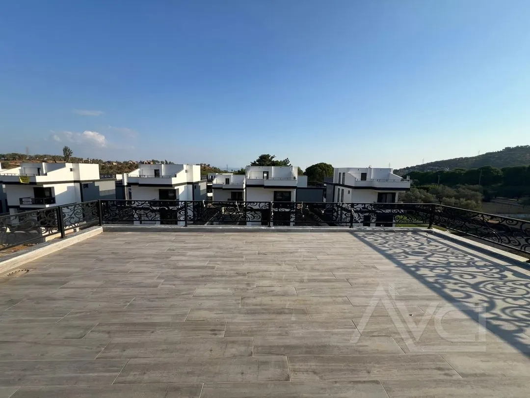 AVCI’DAN 300 M2 ARSA 4 TARAFI BAHÇE YÜRÜYÜŞ YOLU CEPHELİ TAM MÜSTAKİL