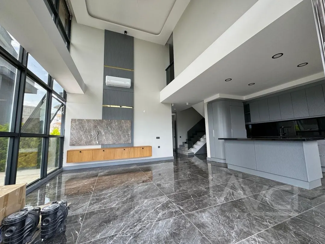 AVCI’DAN 4+1 GİRİŞ ODA HAVUZ GÜVENLİK DENİZ MANZARALI LOFT VİLLA