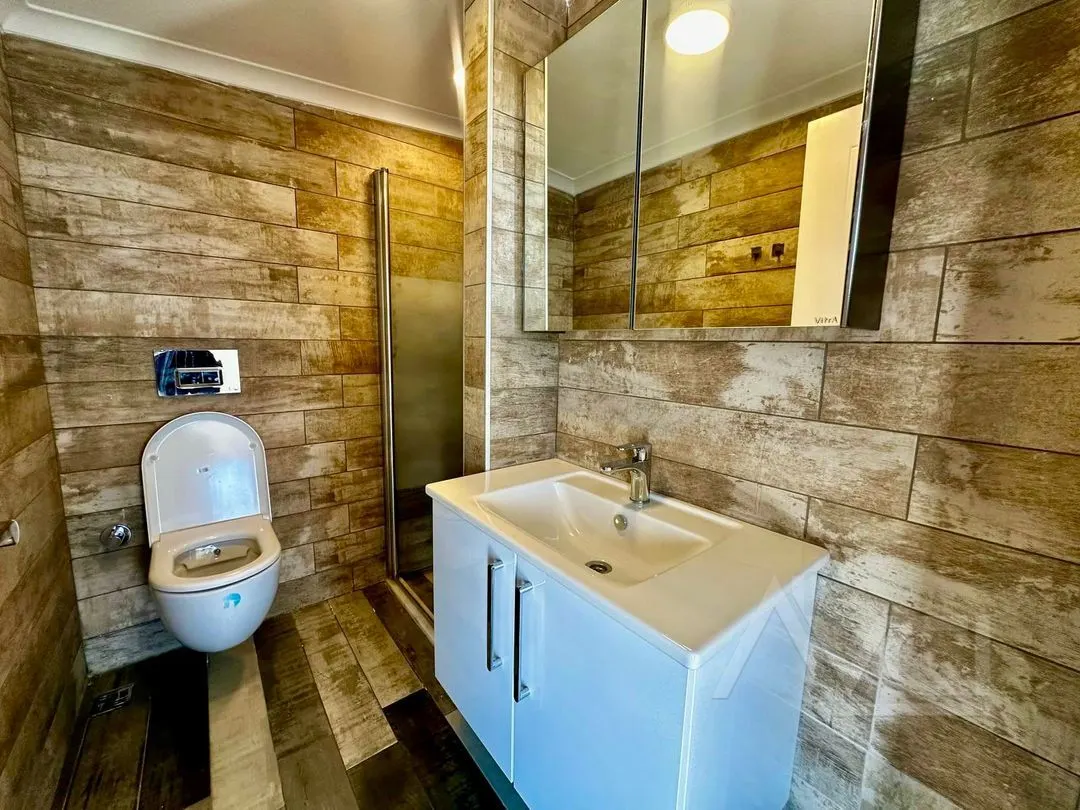 AVCI’DAN 5+1 MÜSTAKİL HAVUZLU DENİZ MANZARALI DENİZE 350 MT  VİLLA