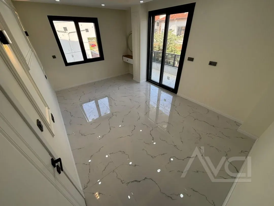 GÜRE DENİZE 30MT DENİZE 2. SIRADA SIFIR 4+1 VİLLA