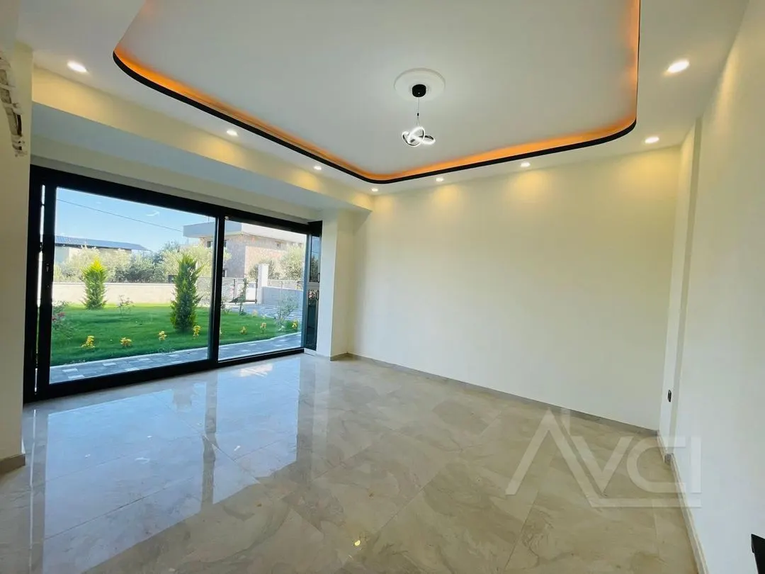 AVCI’DAN 400 M2 ARSA TAM MÜSTAKİL DENİZ MANZARALI VİLLA