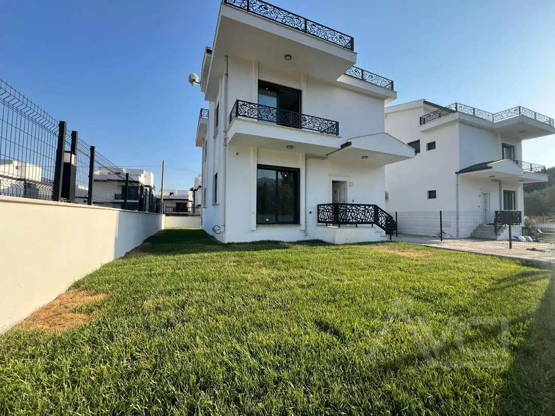 AVCI’DAN 300 M2 ARSA 4 TARAFI BAHÇE YÜRÜYÜŞ YOLU CEPHELİ TAM MÜSTAKİL