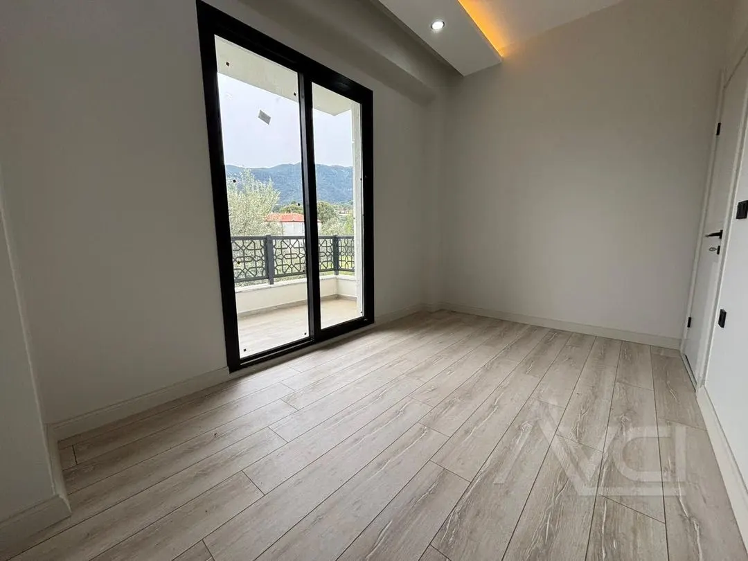 AVCI'DAN GÜRE'DE 2+1 BAHÇE KATI VE ÜST KAT LÜKS DAİRE