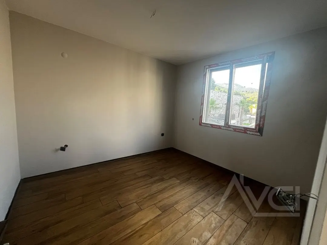 AVCI’DAN FUL DENİZ MANZARALI 2+1 TERASLI/BAHÇELİ TAŞ DAİRE 2 KATLI