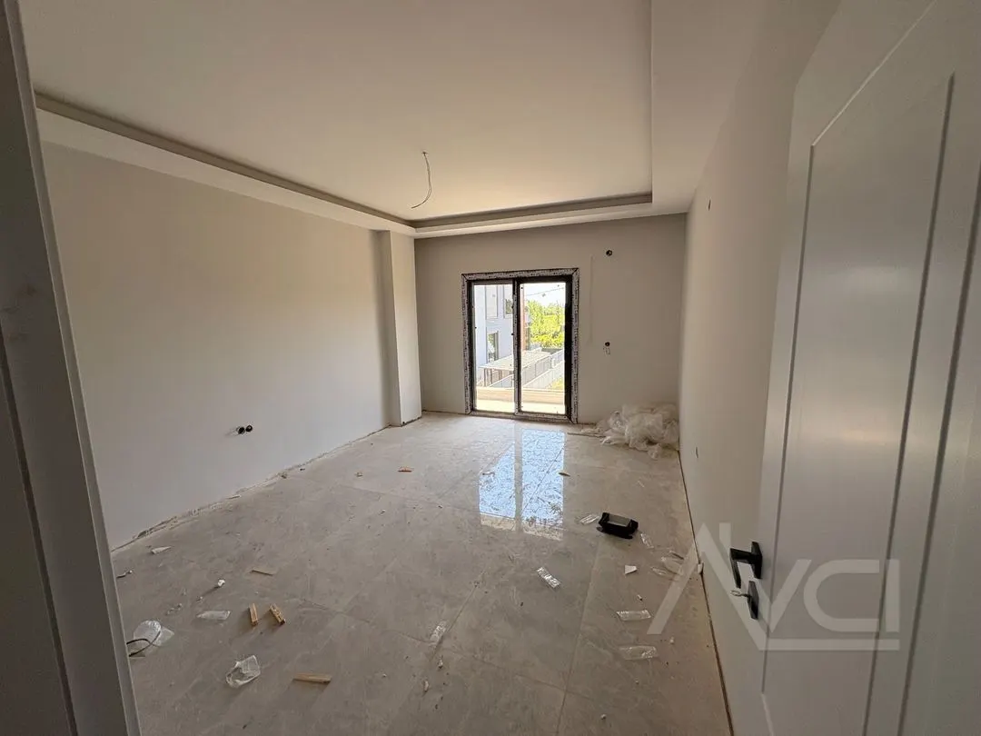 AVCI’DAN CENNETAYAĞIN’DA 3+1 İKİZ AYRI GİRİŞLİ 240M2 VİLLA