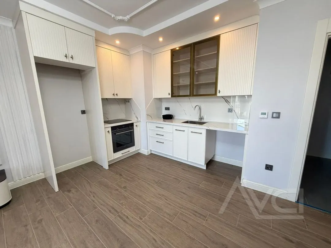 AVCI’DAN DENİZE SIFIR 30,000M2 İÇİNDE ARA KAT ACİL 2+1