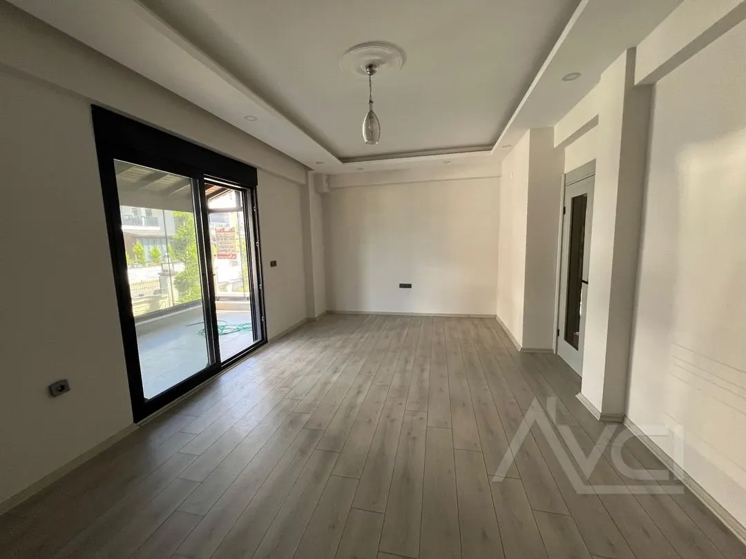 AVCI GAYRİMENKUL’DEN DENİZE 300 METRE 3+1 HAVUZLU SİTE  MUTFAK AYRI