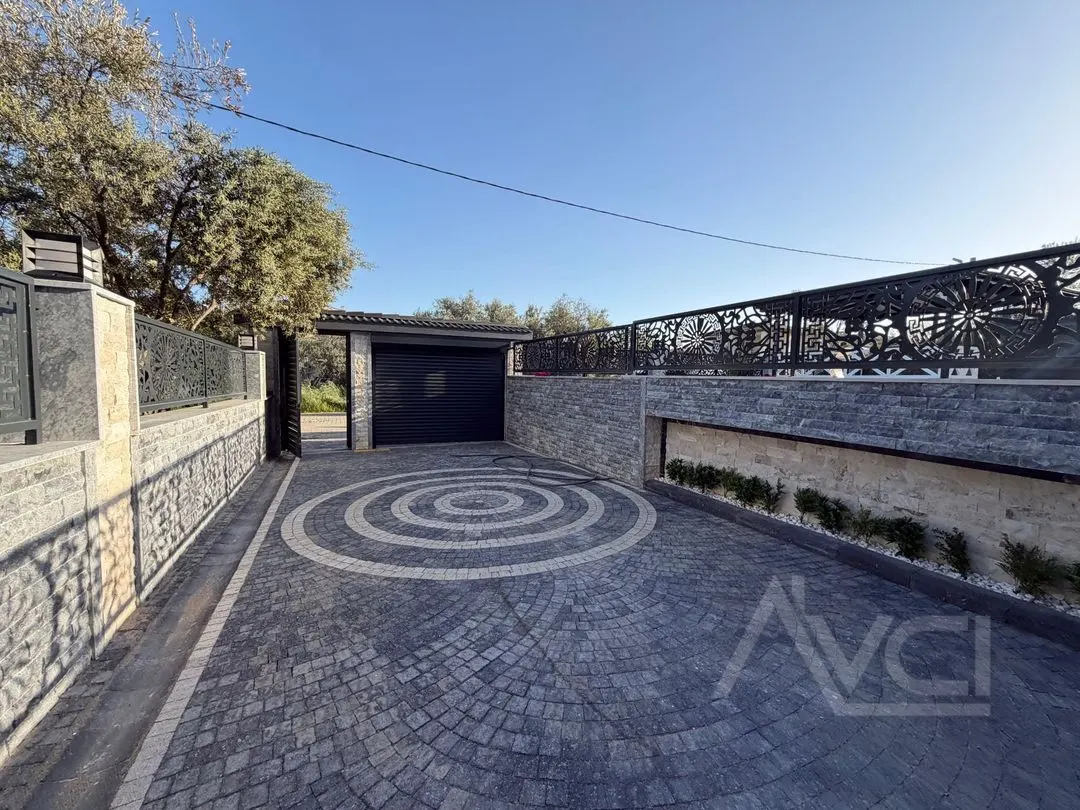 AVCI’DAN 700M2 ARSA İÇİNDE MÜSTAKİL HAVUZLU VİLLA