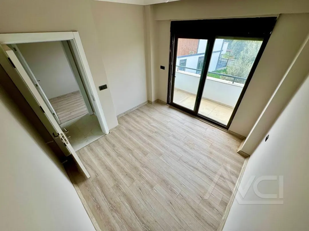 AVCI’DAN DENİZE 150 MT SIFIR VİLLA