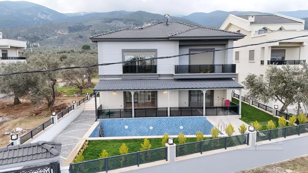 AVCI’DAN 400M2 ARSA GİRİŞ ODA AYRI MUTFAK HAVUZLU 100M2 TABANLI