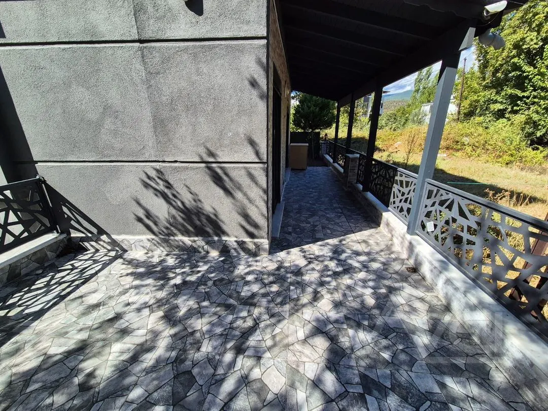 AVCI’DAN AKÇAY GÜRE ARASI DENİZE 750 MT LÜKS SIFIR 4+1 VİLLA