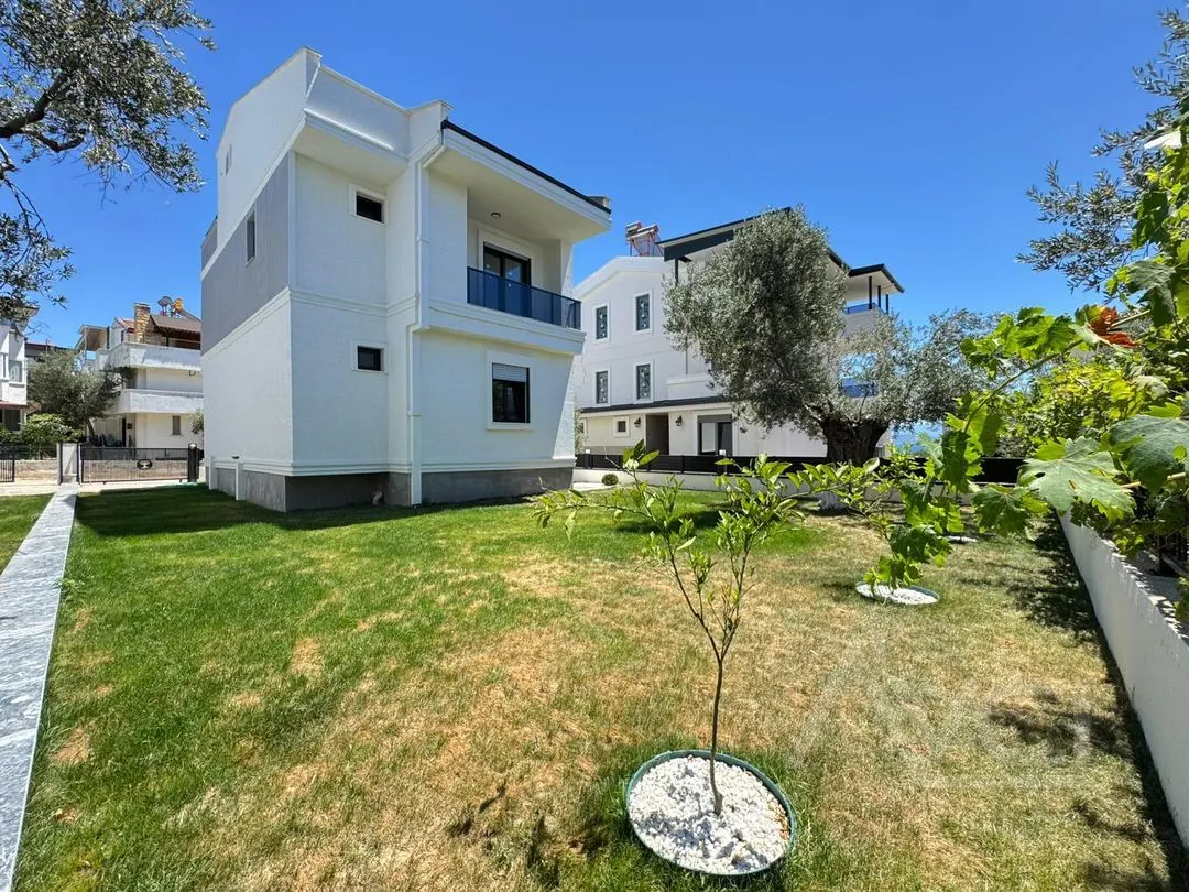 AVCI’DAN 350M2 ARSA/GİRİŞ ODALI/DENİZ MANZ./TAM MÜSTAKİL 5+1