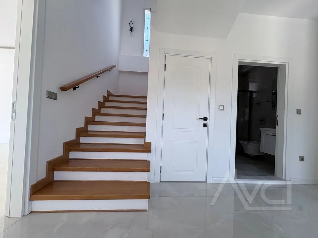 AVCI’DAN NARLI’DA 4+1 TEK MÜSTAKİL AYRI MUTFAKLI VİLLA