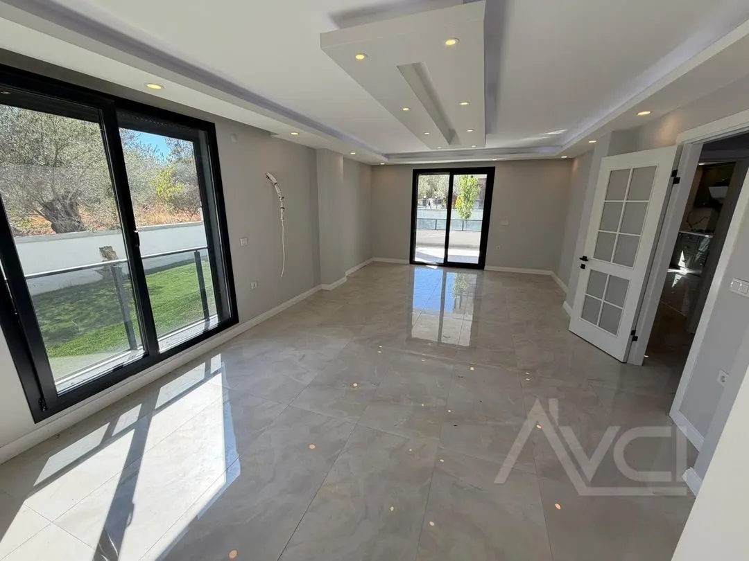 AVCI’DAN ALTINOLUK’TA 270M2 NET ÇOK GENİŞ 4+1 DENİZ MANZARALI