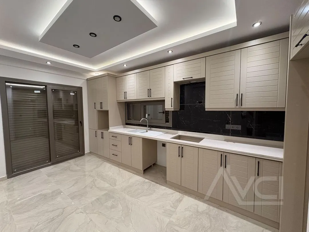 AVCI’DAN 400M2 ARSA İÇERİSİNDE ÖZEL OTOPARKLI 3+1 VİLLA