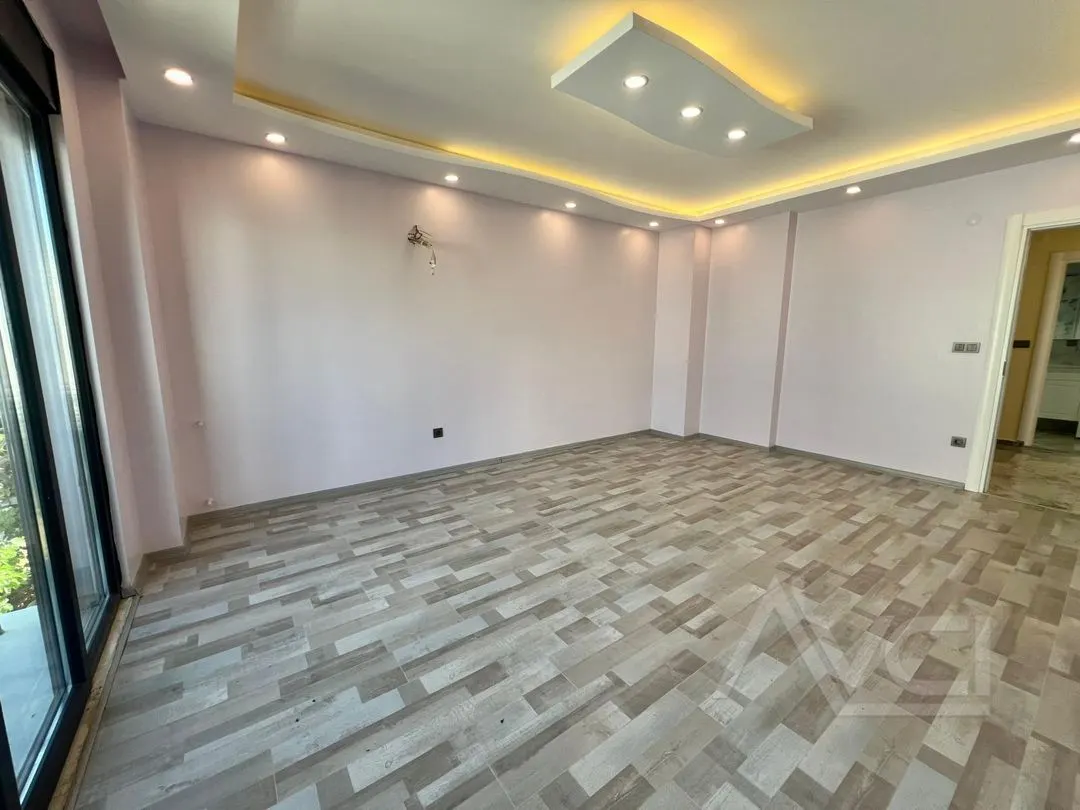 AVCI’DAN DENİZE SIFIR LÜKS 3+1 VİLLA