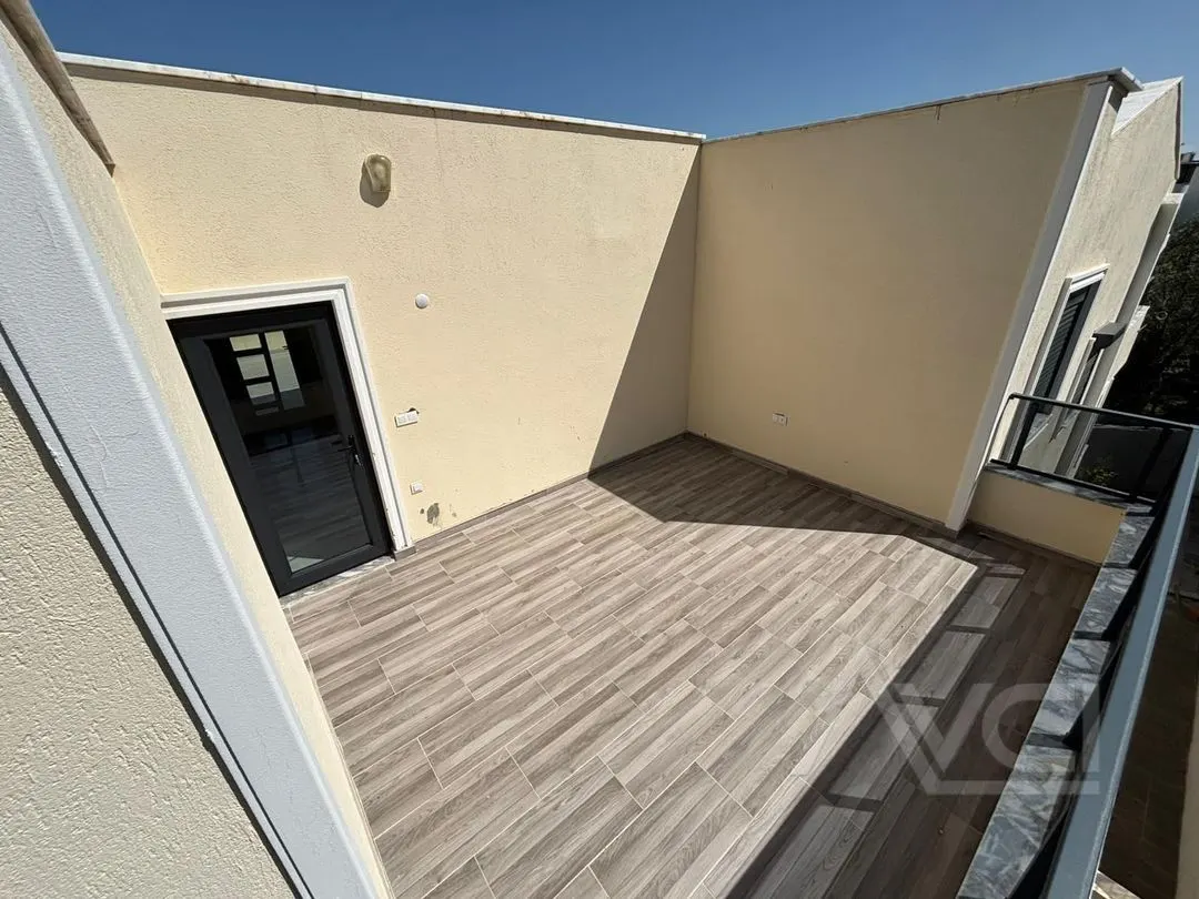 AVCI’DAN HATTUŞA KARŞISI DENİZ MANZARALI SIFIR 4+1 VİLLA