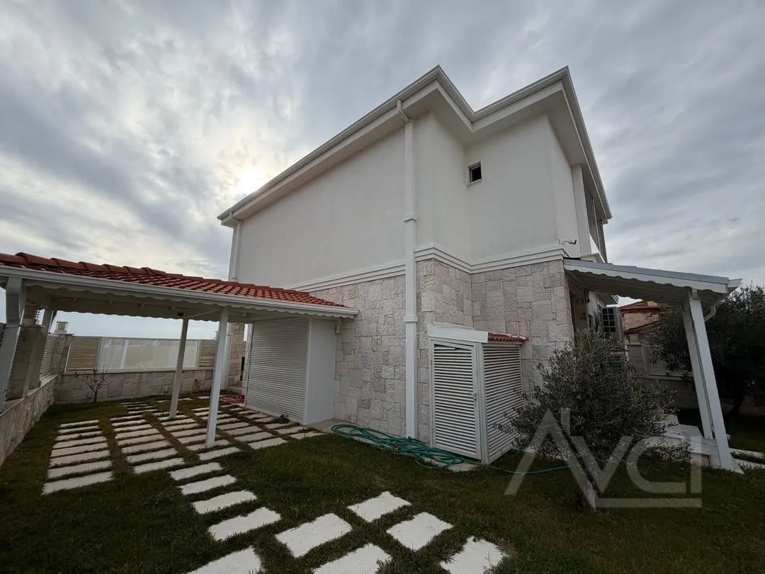 AVCI’DAN DENİZE SIFIR ALTINOLUK NARLI’DA TAM MÜSTAKİL VİLLA