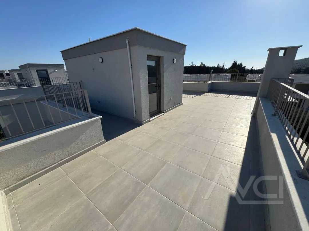 AVCI’DAN 375 M2 ARSALI TAM MÜSTAKİL HAVUZLU VİLLA-DENİZE 400MT