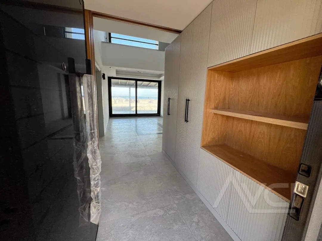 AVCI’ DAN TEK YETKİ 300M2 NET DENİZE SIFIR VİLLA/ÜÇÜNCÜ SIRA