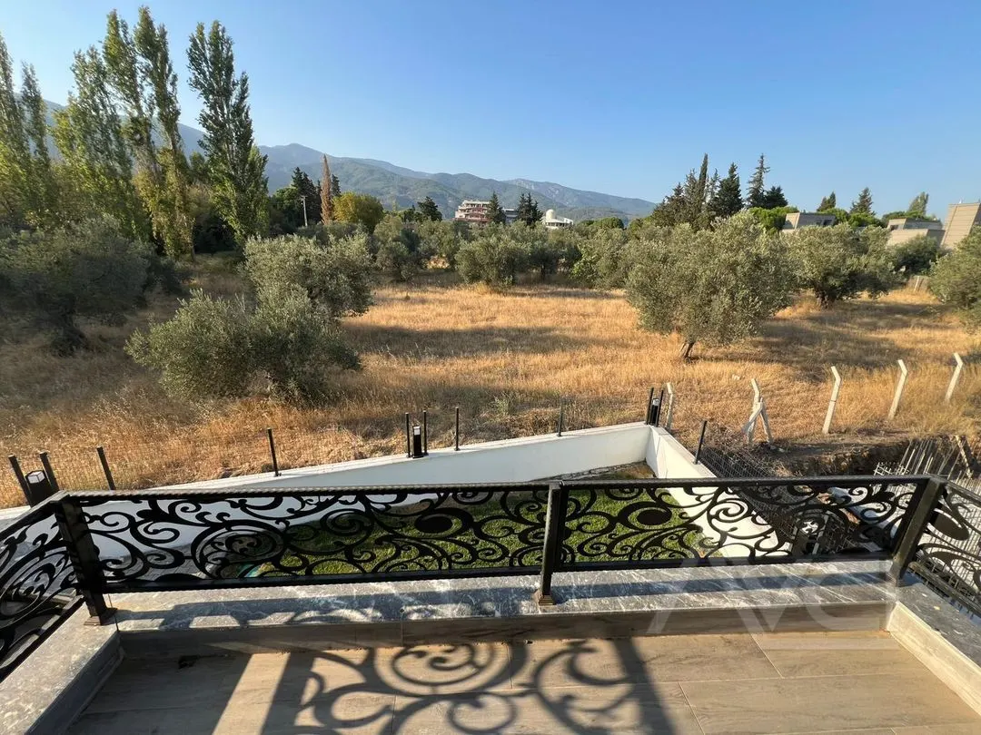 AVCI’DAN 300 M2 ARSA 4 TARAFI BAHÇE YÜRÜYÜŞ YOLU CEPHELİ TAM MÜSTAKİL