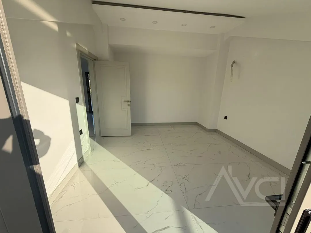 AVCI’DAN 700 M2 ARSA 6+1 GİRİŞ ODALI MÜSTAKİL HAVUZLU VİLLA