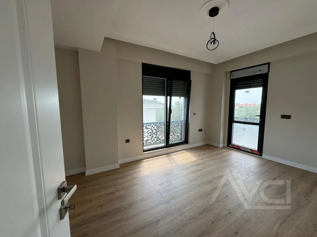 AVCI’DAN 300M2 ARSA İÇİNDE GİRİŞTE ODALI BAĞIMSIZ MÜSTAKİL VİLLA