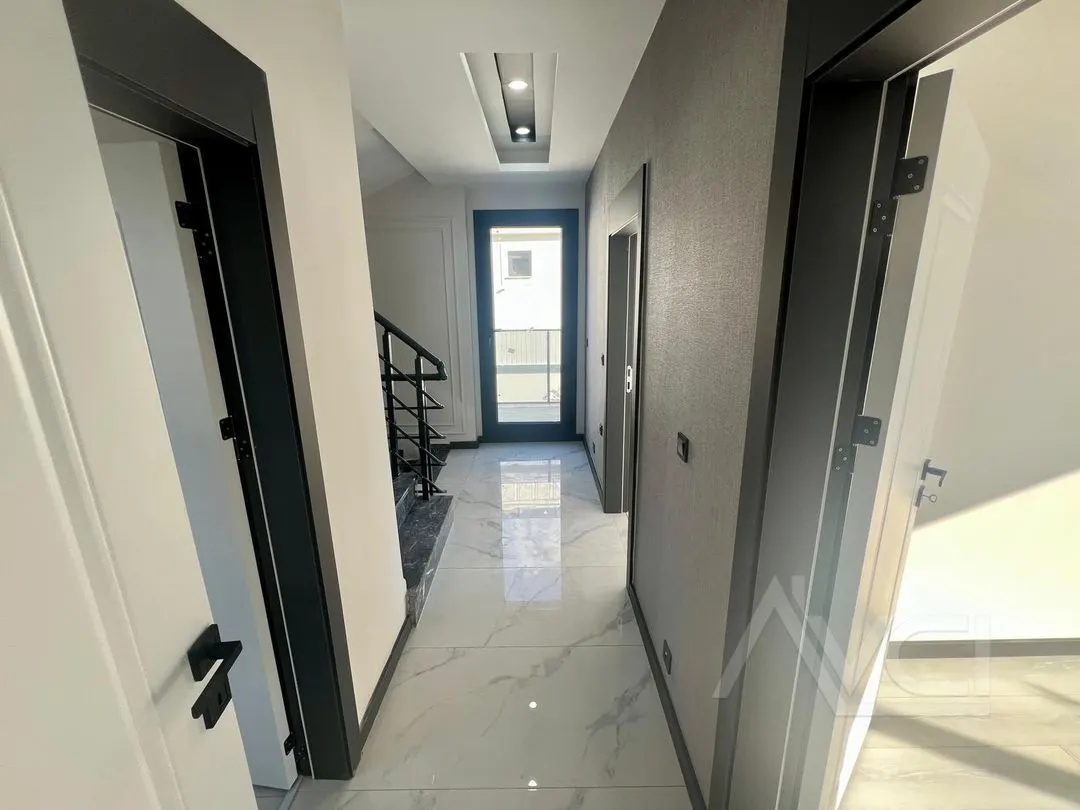 AVCI’DAN HAVUZLU GİRİŞTE ODALI 4+1 LÜKS VİLLALAR