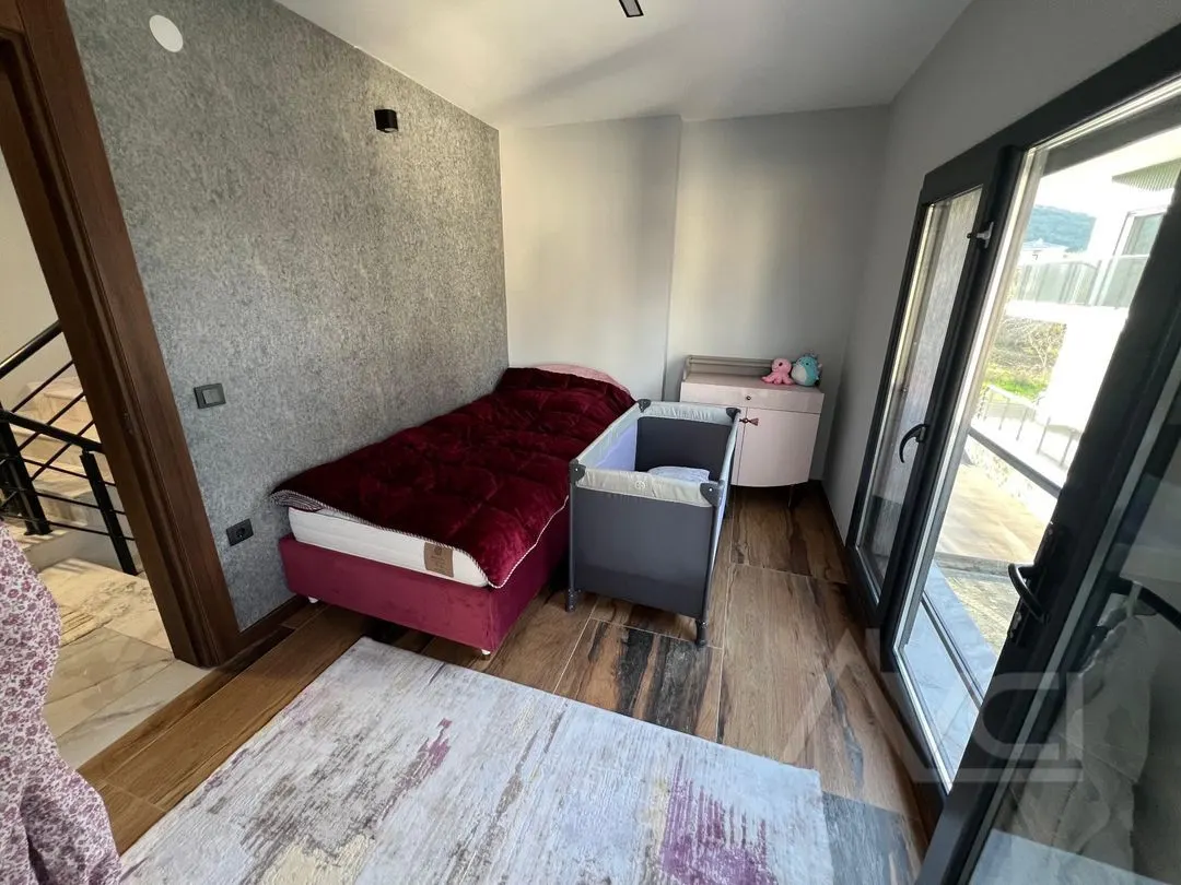 AVCI'DAN TEK YETKİ OTELLER BÖLGESİ 4+1 TAM MÜSTAKİL VİLLA