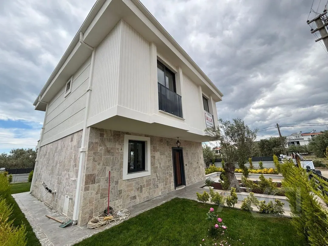 AVCI’DAN KÜÇÜKKUYU MIHLI’DA 3+1 ÖZEL OTOPARKLI VİLLA