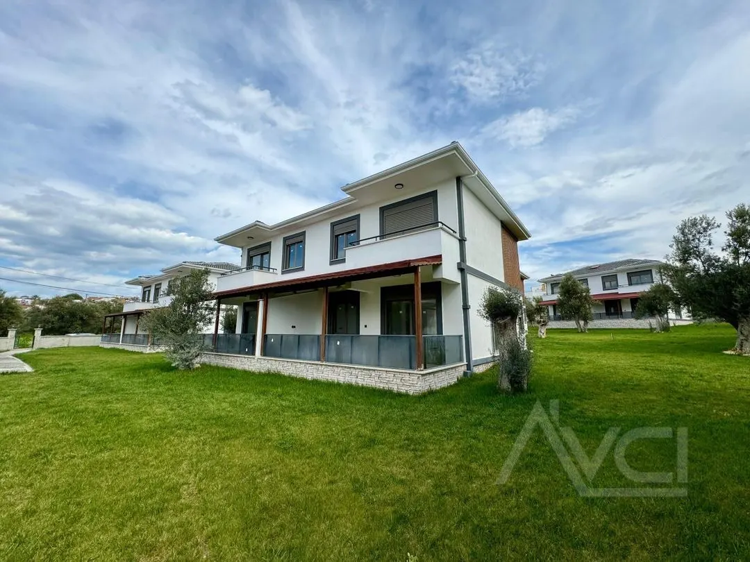 AVCI’DAN DENİZE 150 MT SIFIR VİLLA