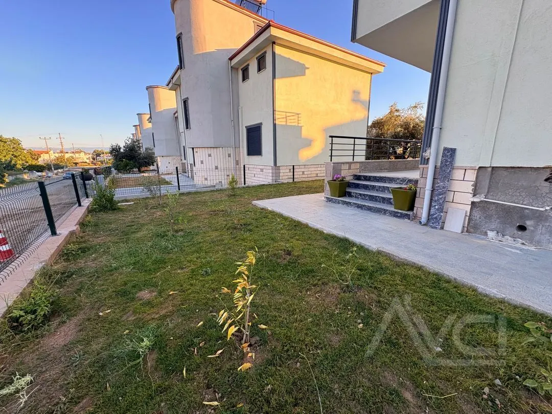 AVCI’DAN 3+2 ÇAMLIBELDE YOLA CEPHELİ VİLLA