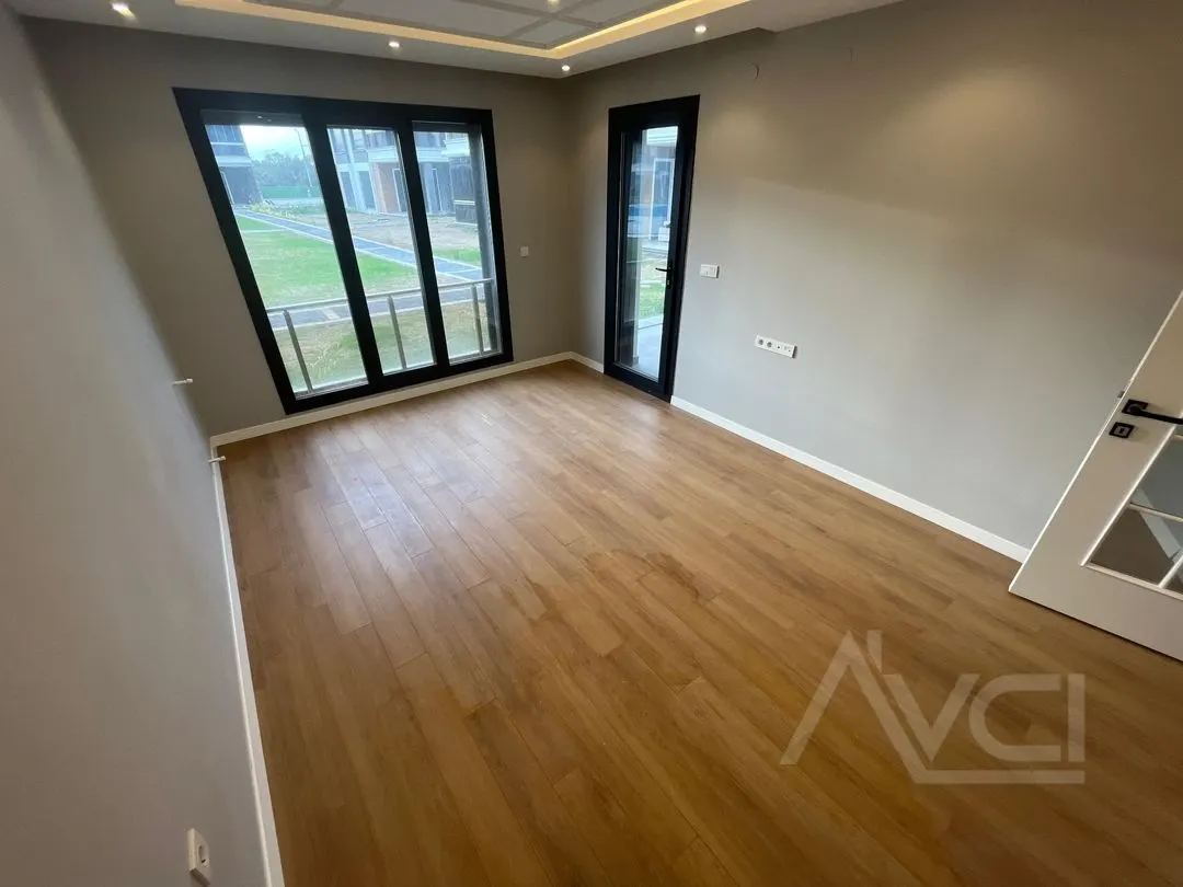AVCI'DAN 10 DÖNÜMLÜK SİTE İÇİNDE 2+1 AYRI MUTFAK KONSEPT