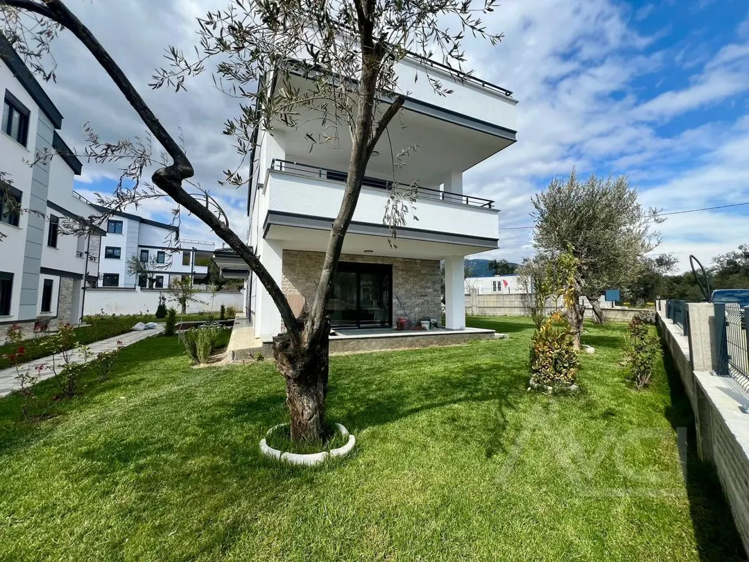 AVCI’DAN DENİZE 300MT HAVUZLU GÜVENLİKLİ GİRİŞTE ODALI 6+1