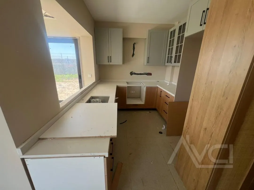 AVCI'DAN 600M2 ARSA TEK KATLI TAŞ 3+1 DENİZ MANZ EN ÖN VİLLA