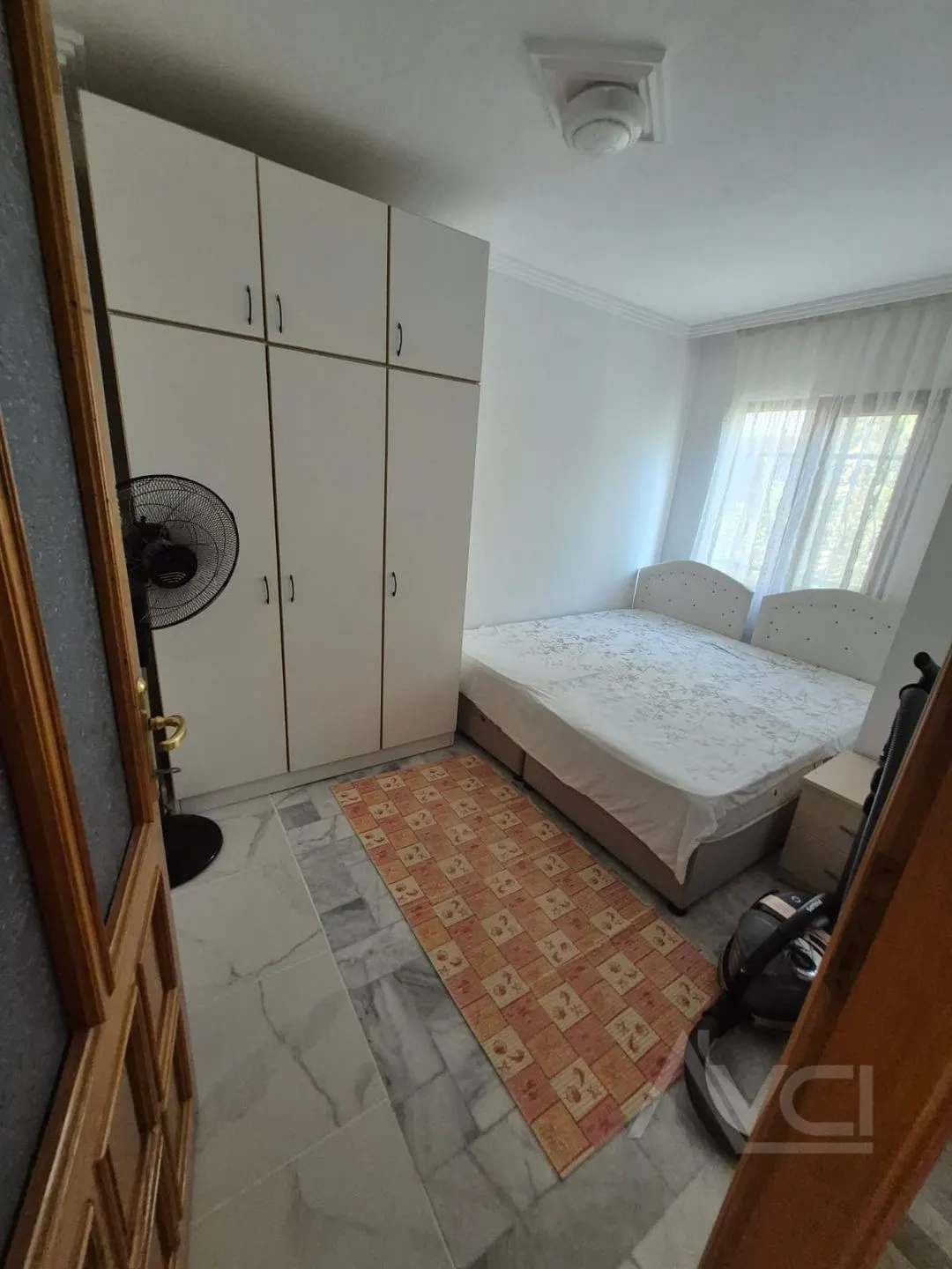 GÜRE KORDON’DA DENİZE SIFIR SİTE İÇİ 4+1