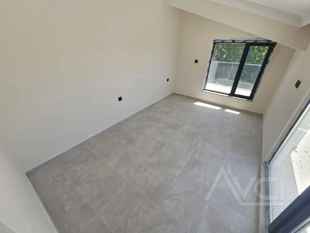 AVCI’DAN FENER HAVACILAR ARASI DENİZE 50 MT 4+1 SIFIR VİLLA