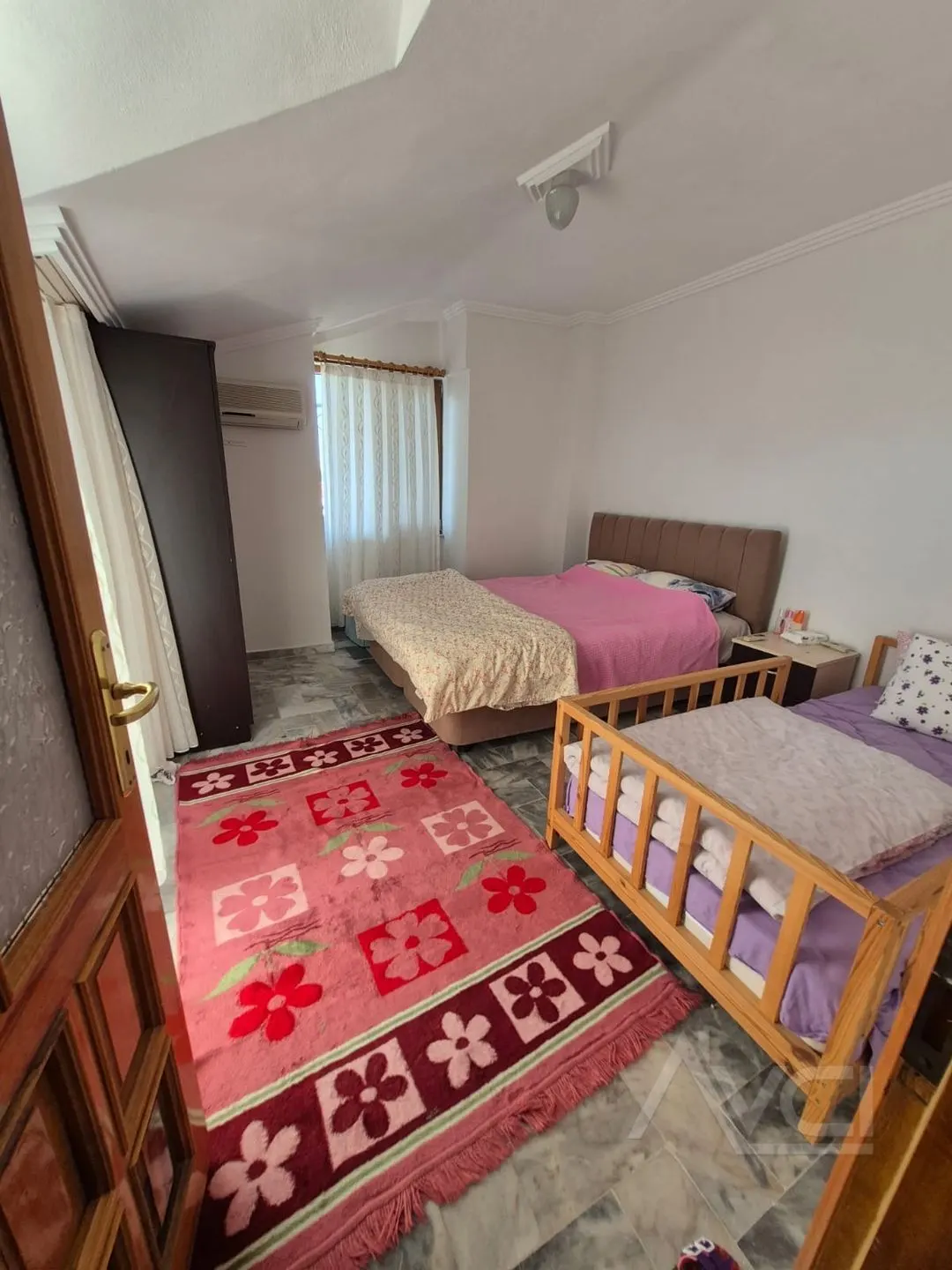 GÜRE KORDON’DA DENİZE SIFIR SİTE İÇİ 4+1