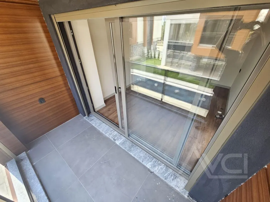 AVCI'DAN YOLUN ALTINDA TAM MÜSTAKİL HAVUZLU LOFT VİLLA