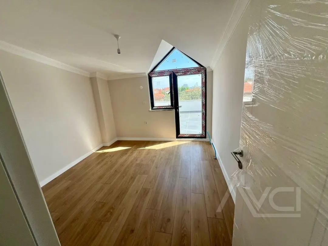 AVCI’DAN DENİZE 300MT HAVUZLU GÜVENLİKLİ GİRİŞTE ODALI 6+1