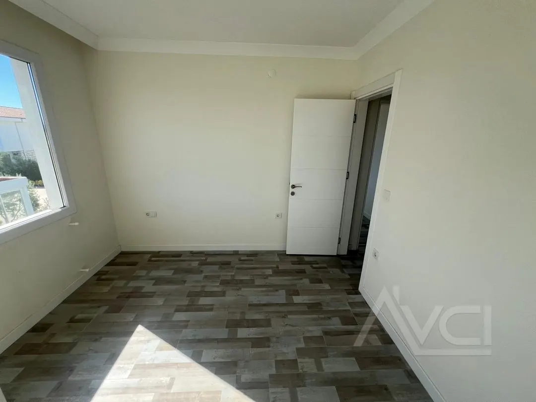 AVCI’DAN DENİZE 250 MT MÜSTAKİL GÜVENLİKLİ HAVUZLU VİLLA