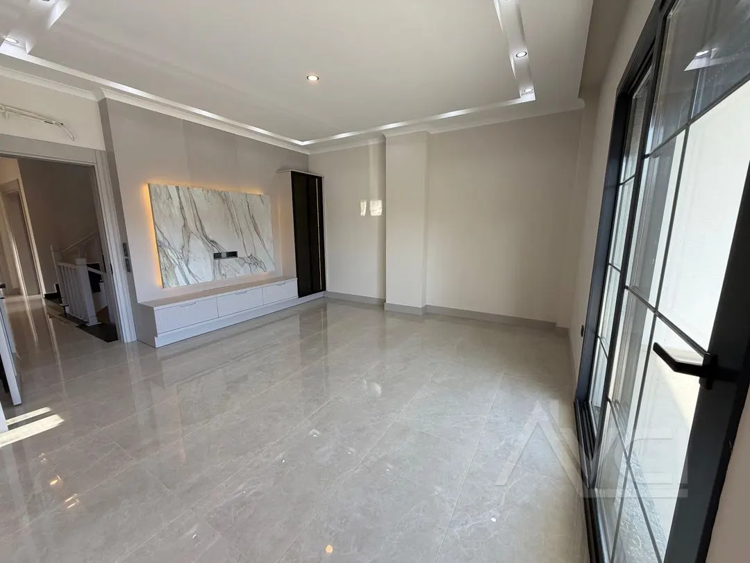 AVCI’DAN 700M2 ARSA İÇİNDE MÜSTAKİL HAVUZLU VİLLA